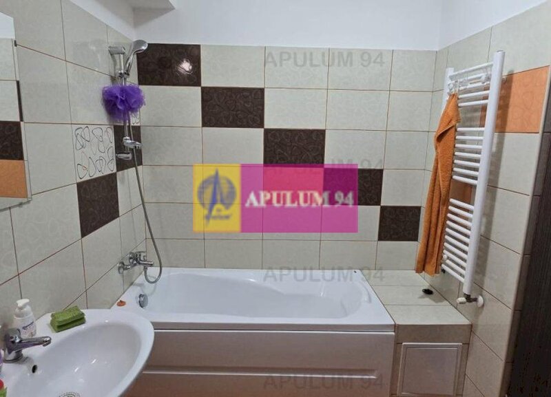 Apartament 3 camere cu terasa de 29 mp Prelungirea Ghencea stradal.